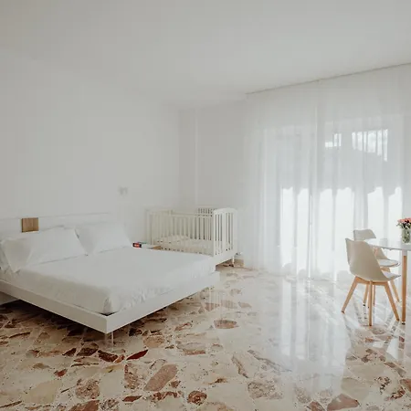 My50 By Monholiday Lägenhet *