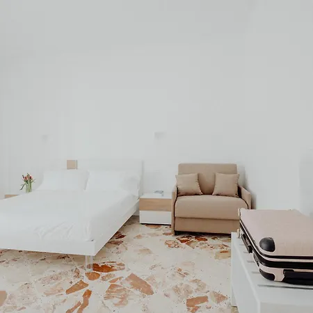 My50 By Monholiday *