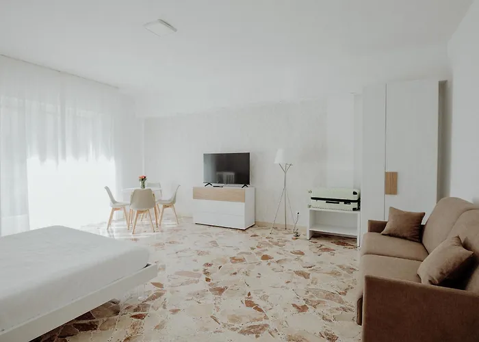 My50 By Monholiday *